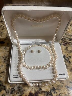 Fresh water pearl set